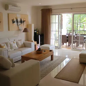 Luxury 3 Bedroom On Gated Complex Apartamento Quarteira